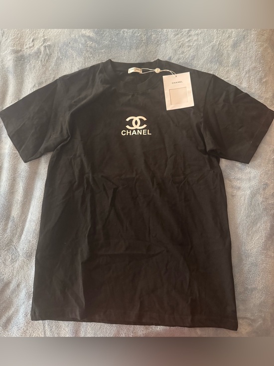 CHANEL Tops - Short Sleeve Double C Fashion Tshirt
